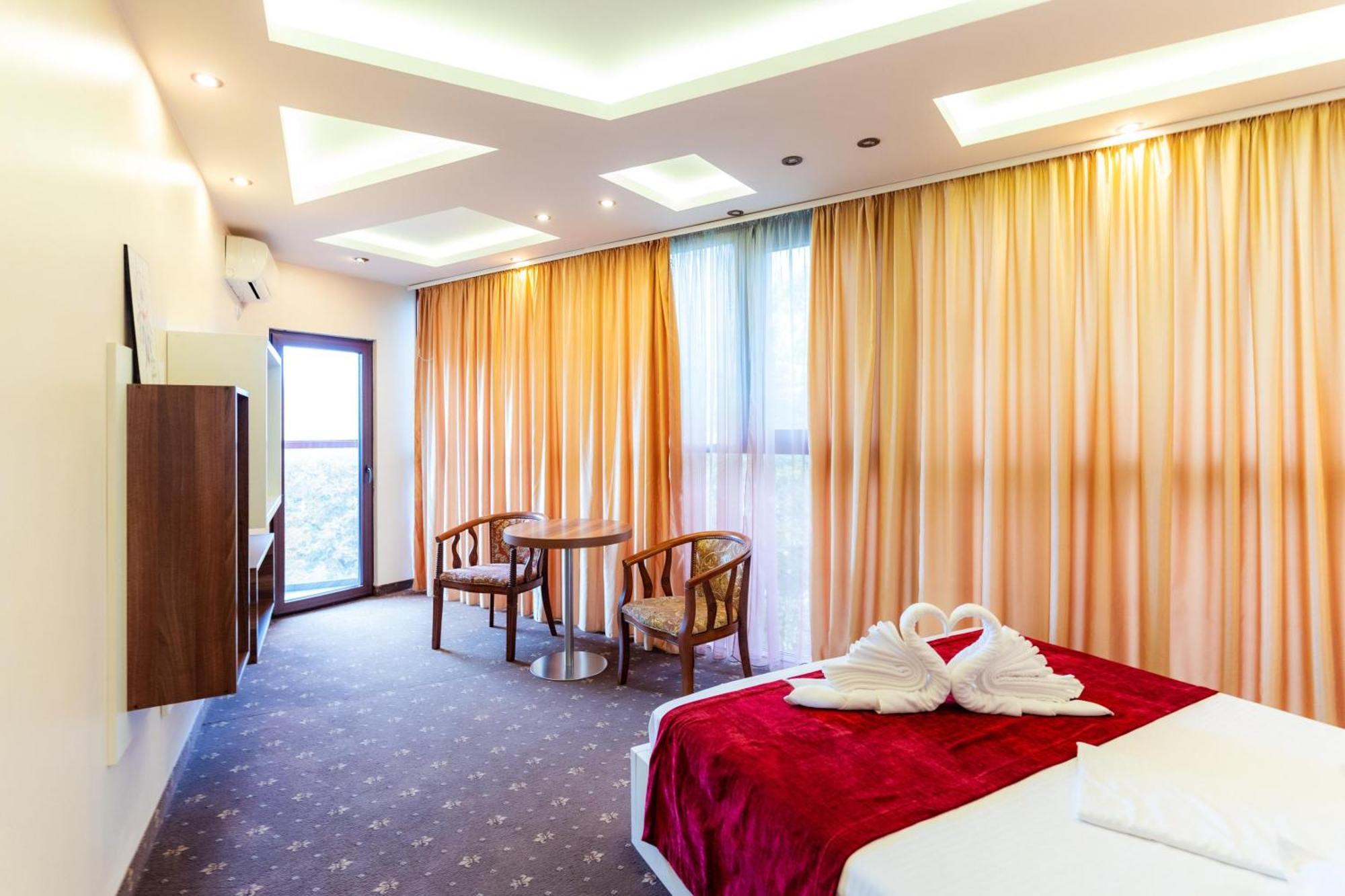 Hotel Luxor Medgidia Eksteriør billede