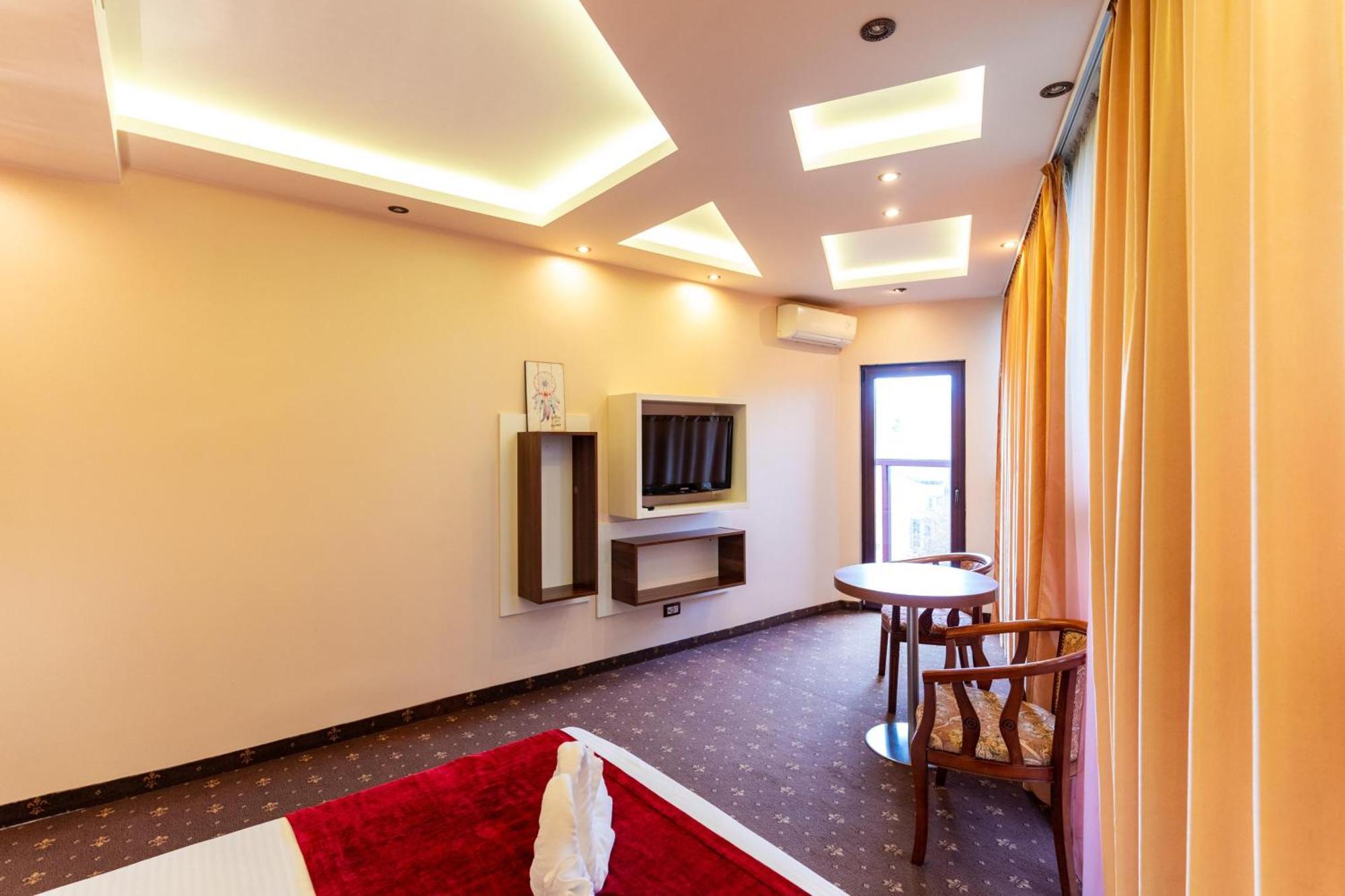 Hotel Luxor Medgidia Eksteriør billede