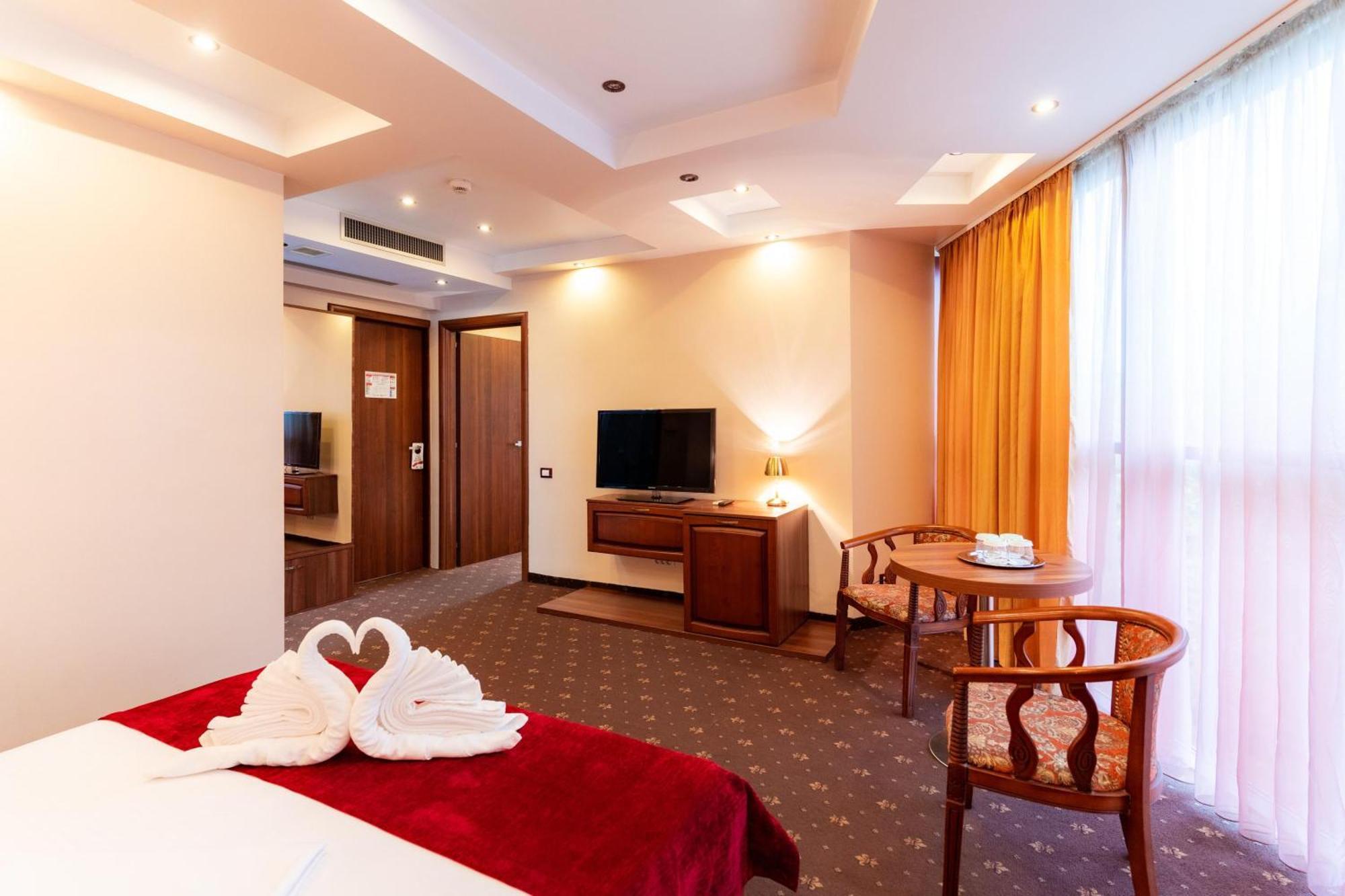 Hotel Luxor Medgidia Eksteriør billede