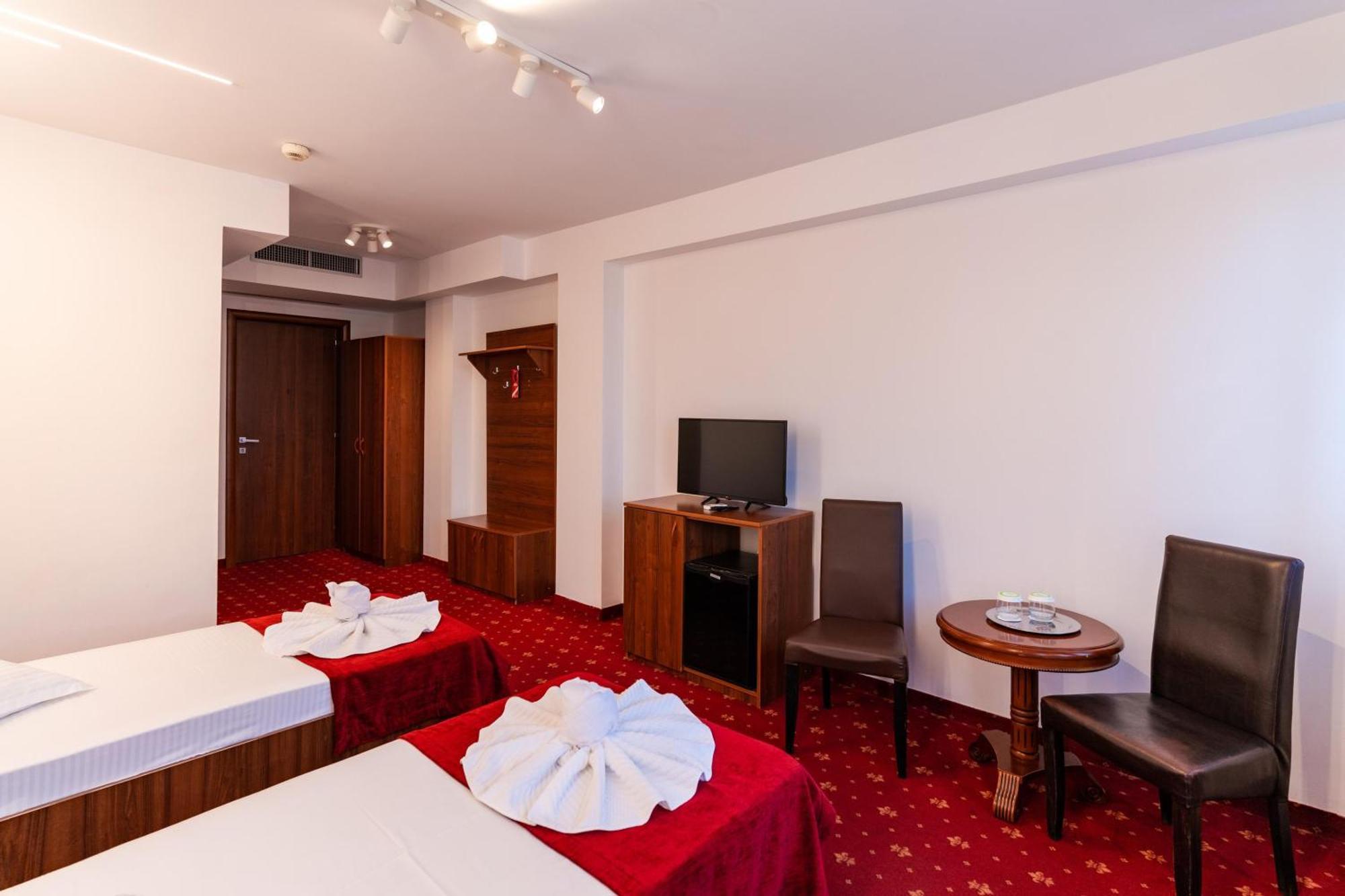 Hotel Luxor Medgidia Eksteriør billede
