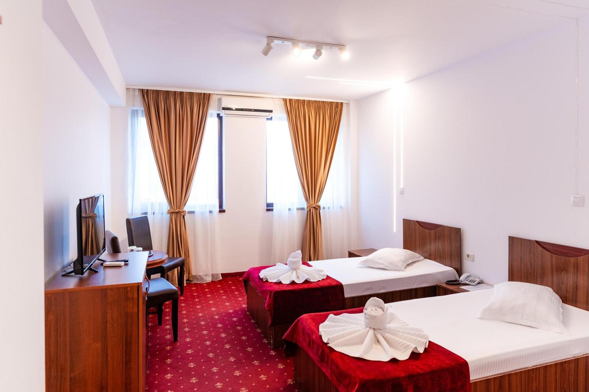 Hotel Luxor Medgidia Eksteriør billede