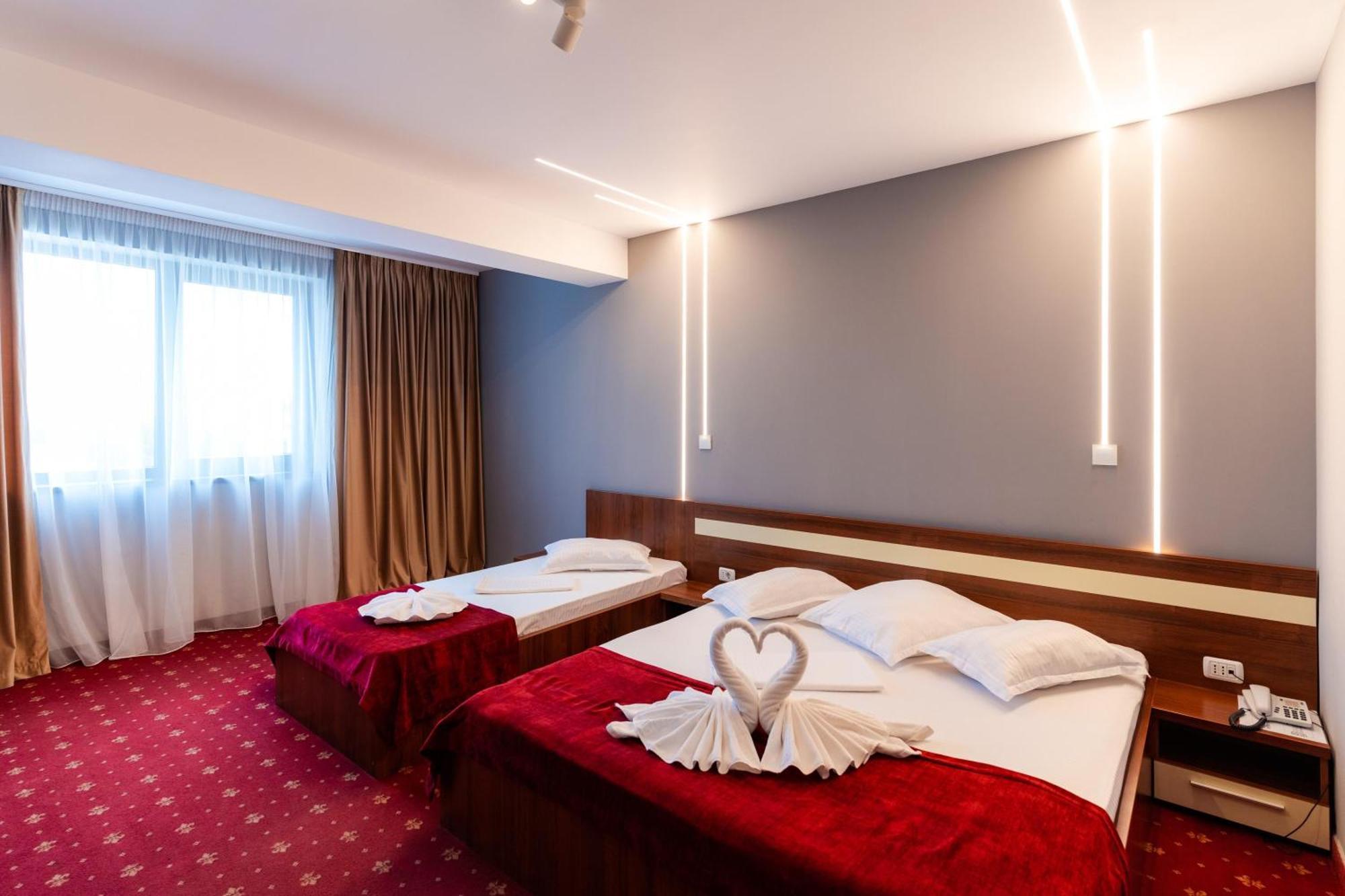 Hotel Luxor Medgidia Eksteriør billede