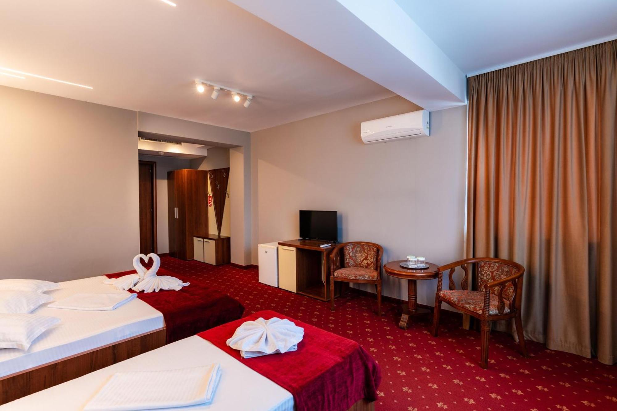 Hotel Luxor Medgidia Eksteriør billede