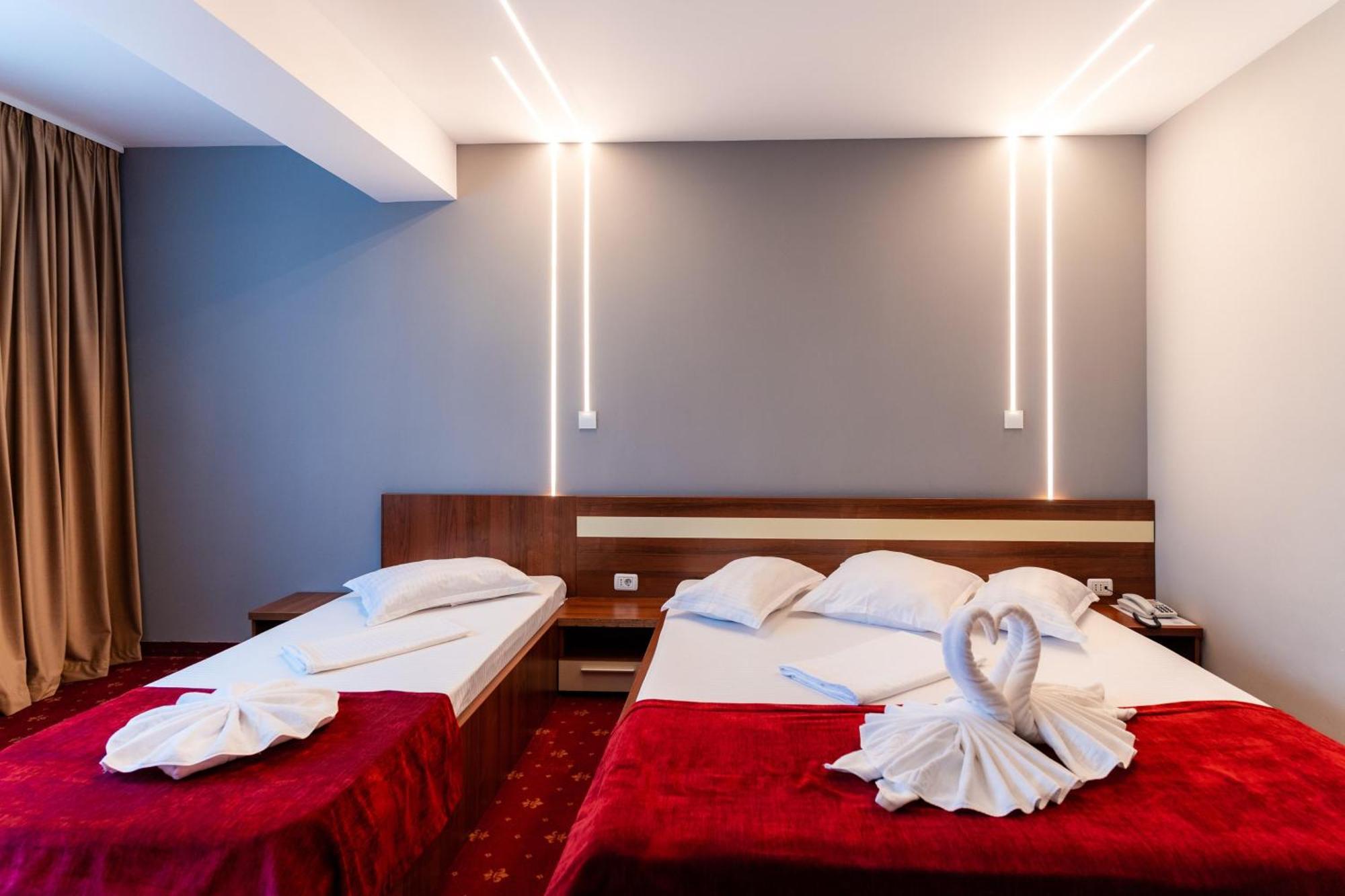 Hotel Luxor Medgidia Eksteriør billede