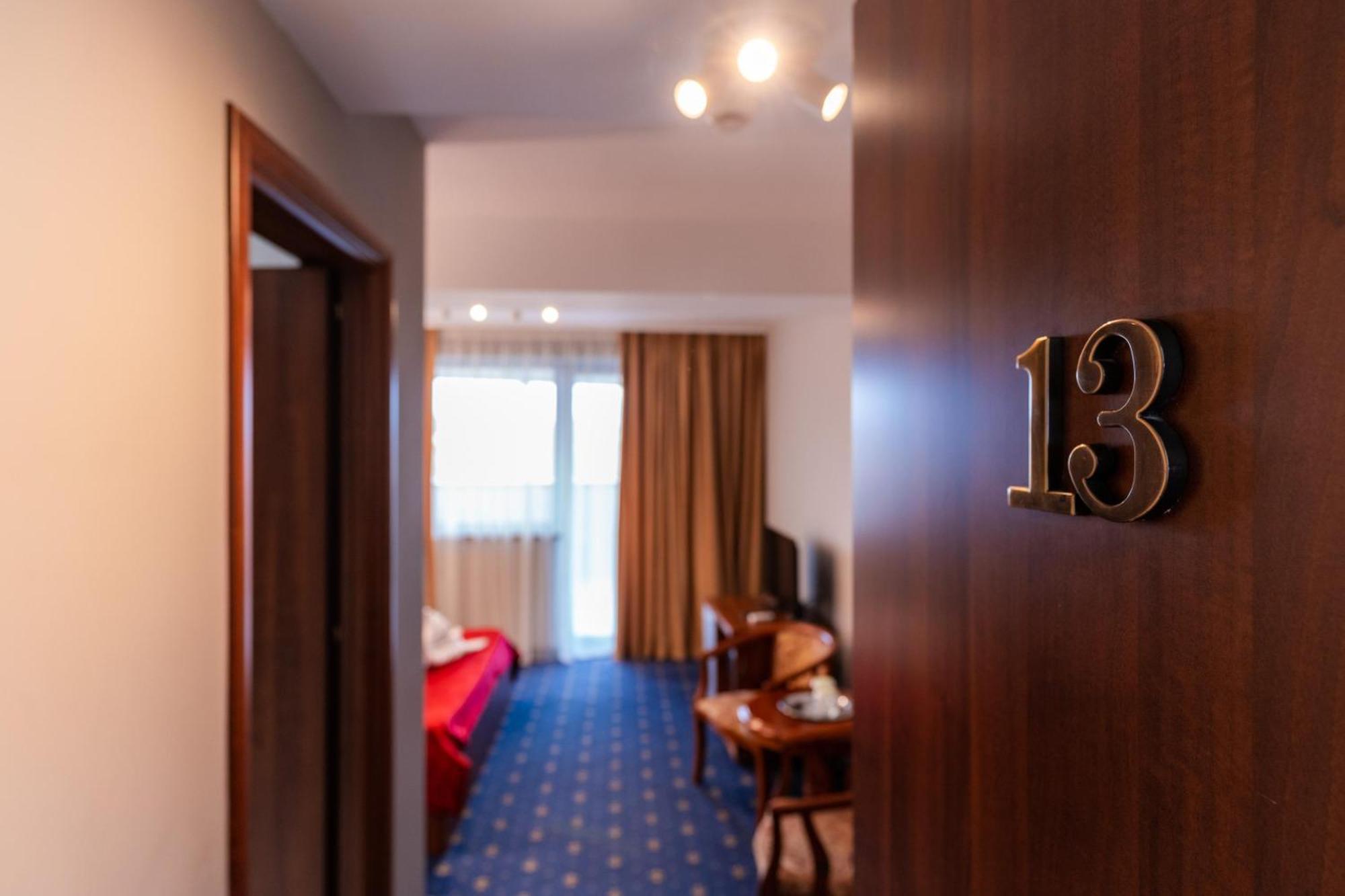 Hotel Luxor Medgidia Eksteriør billede