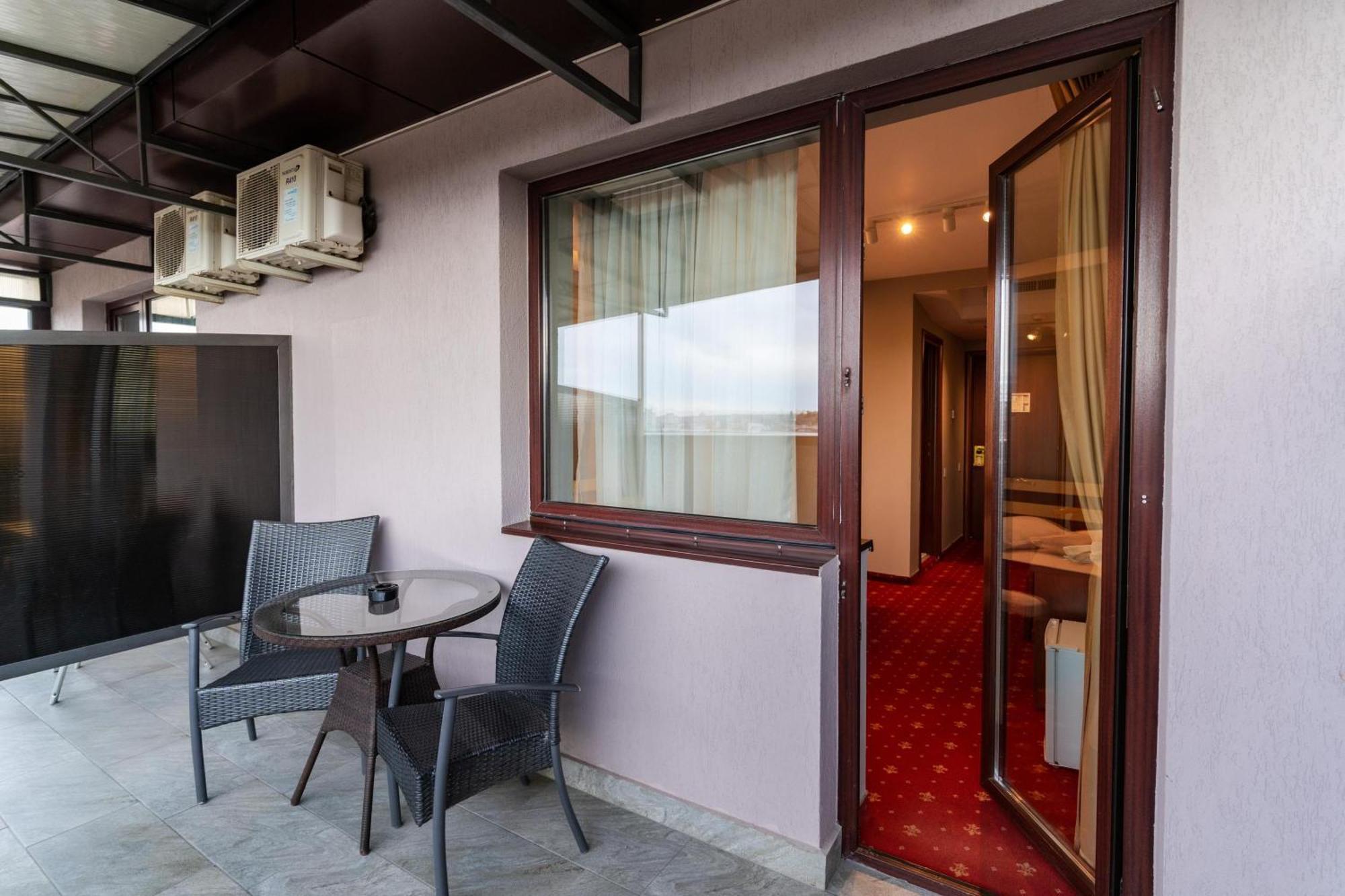 Hotel Luxor Medgidia Eksteriør billede
