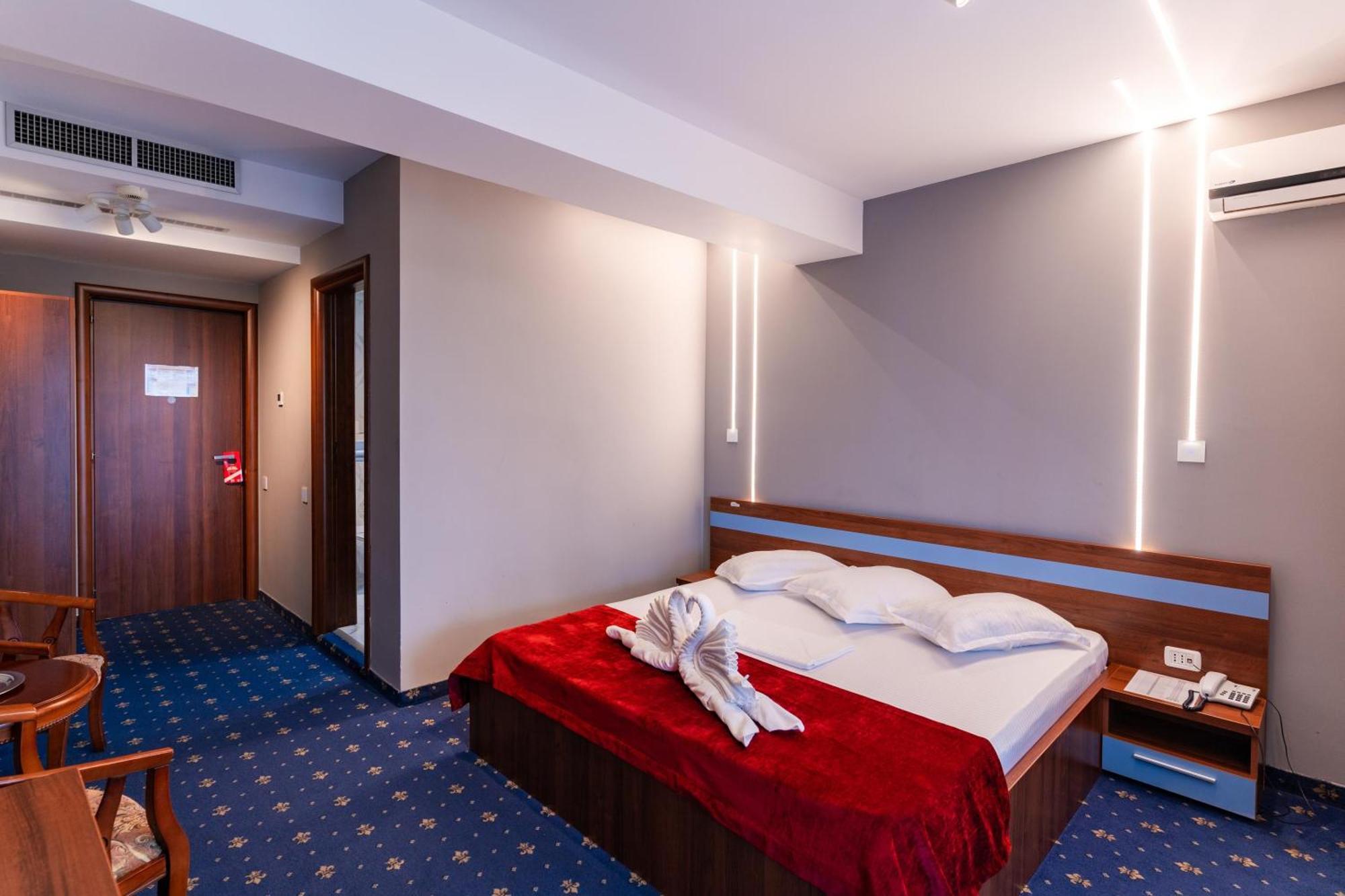 Hotel Luxor Medgidia Eksteriør billede